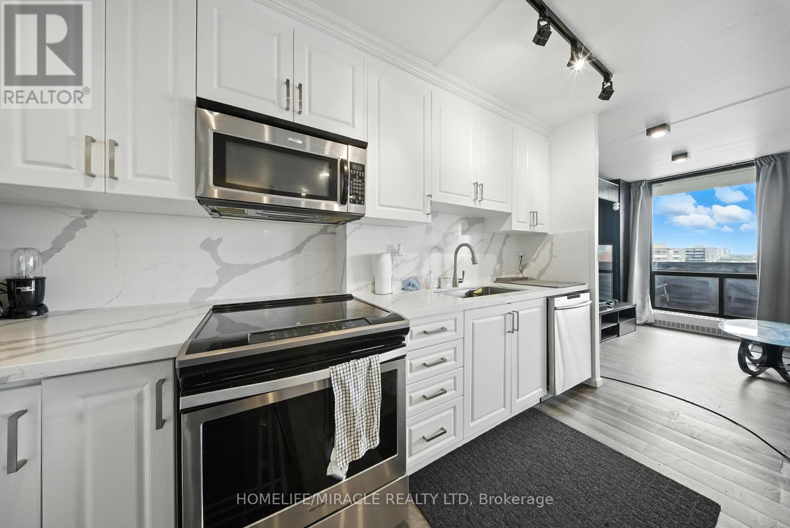 1212 - 2 Glamorgan Avenue, Toronto, Ontario  M1P 2M8 - Photo 3 - E12321633