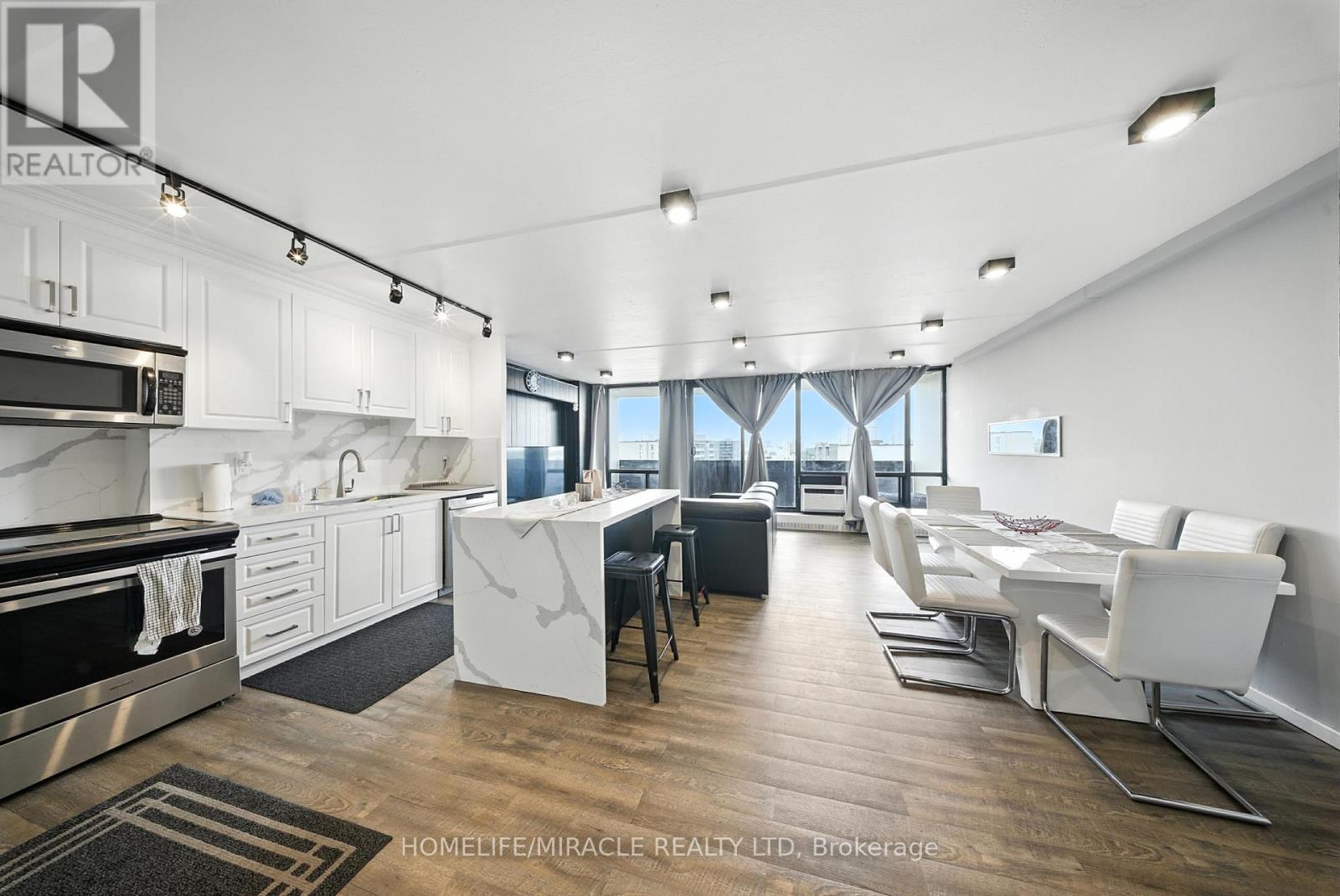 1212 - 2 Glamorgan Avenue, Toronto, Ontario  M1P 2M8 - Photo 4 - E12321633