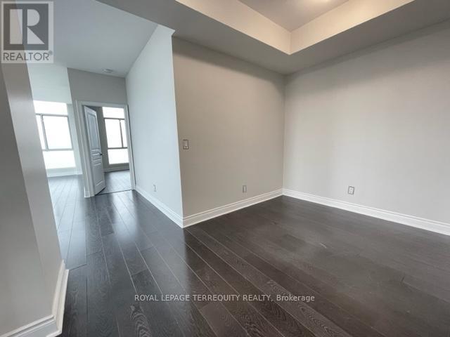 Ph3 - 225 Webb Drive, Mississauga, Ontario  L5B 4P2 - Photo 9 - W12321644