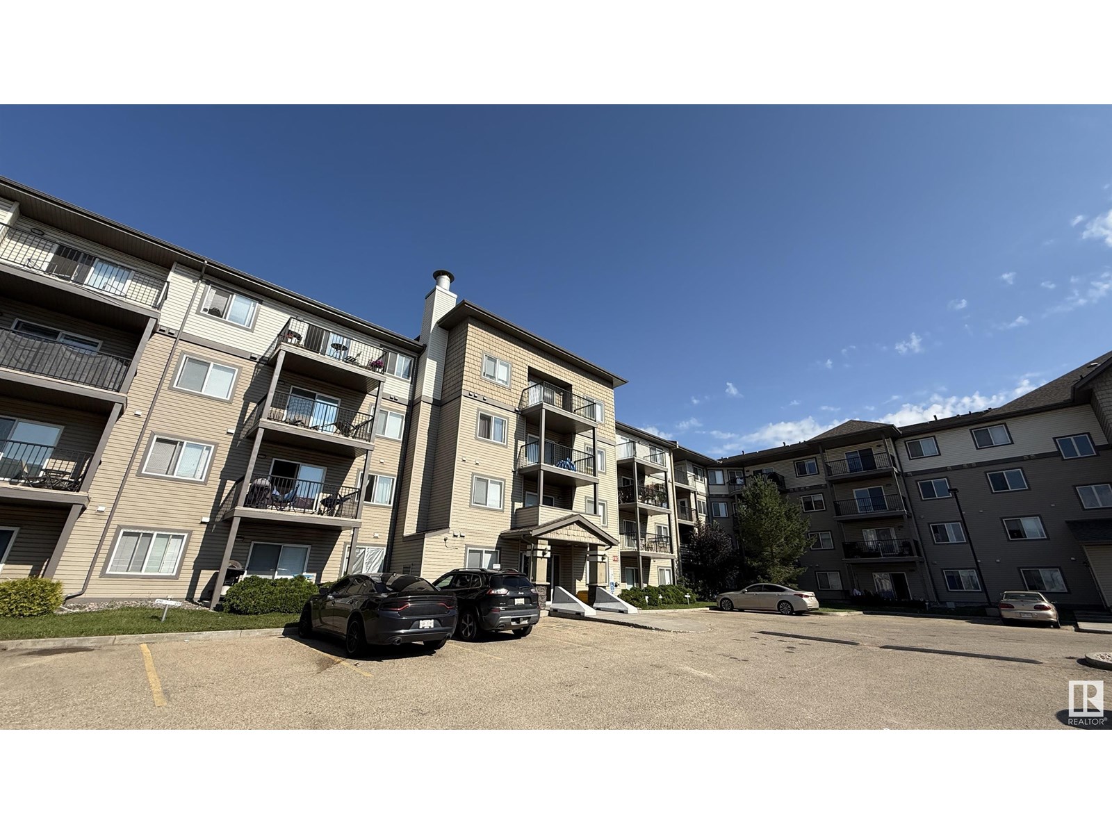 #129 301 CLAREVIEW STATION DR NW NW, Edmonton, Alberta