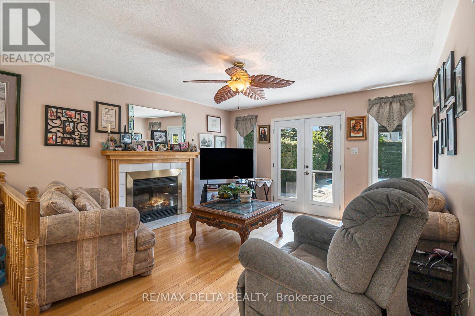 762 Adencliffe Drive, Ottawa, Ontario  K4A 3E5 - Photo 3 - X12321670