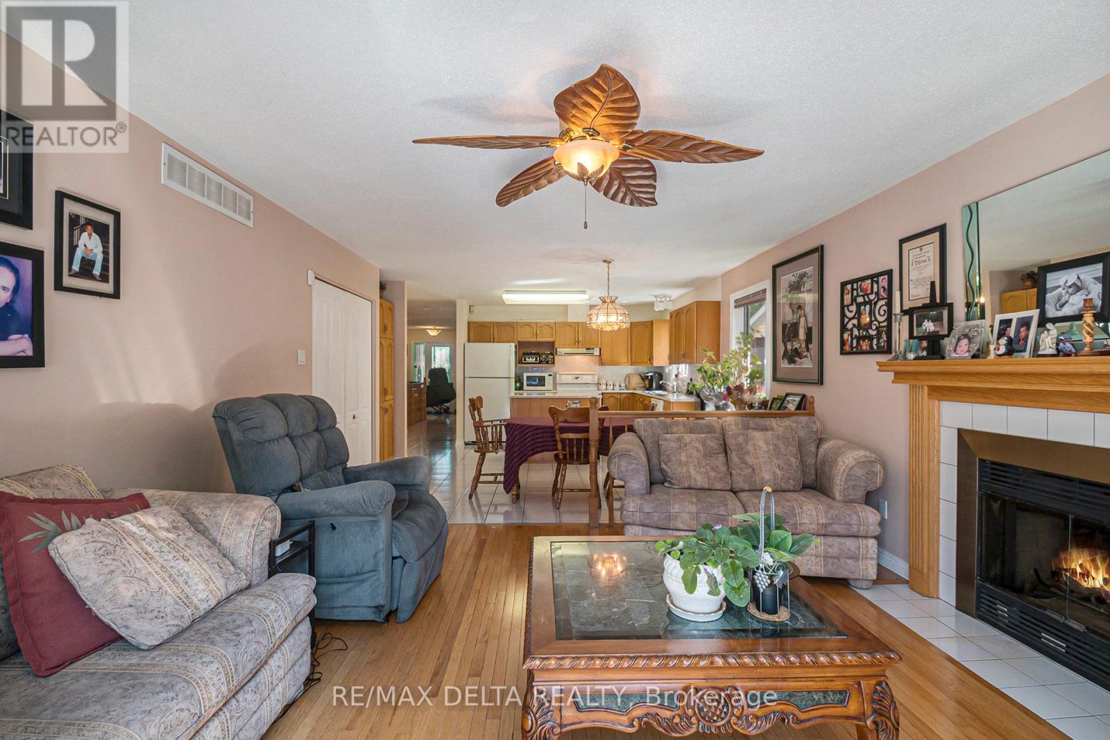 762 Adencliffe Drive, Ottawa, Ontario  K4A 3E5 - Photo 4 - X12321670