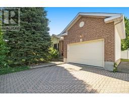 762 ADENCLIFFE DRIVE