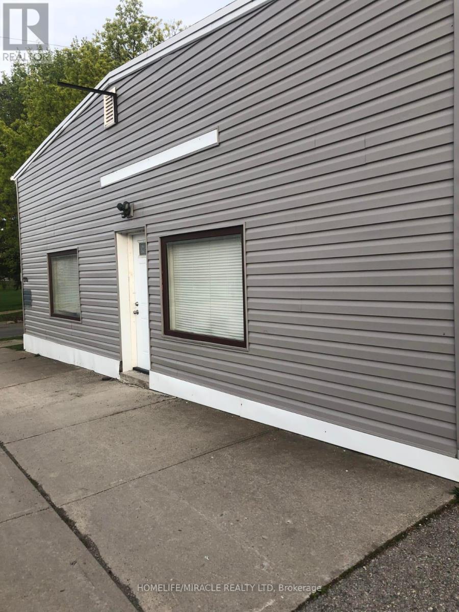 273 Thompson Road, London South, Ontario  N5Z 2Z3 - Photo 6 - X12309843