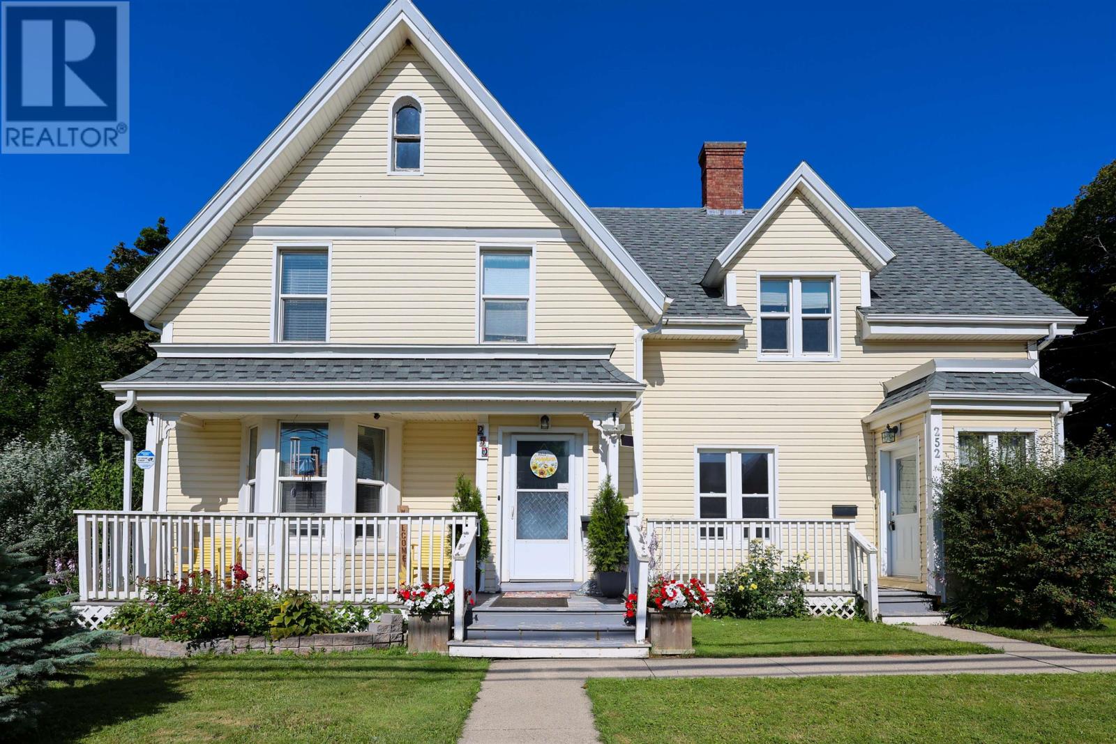 250-252 Central Street, Summerside, Prince Edward Island  C1N 3M4 - Photo 1 - 202519471