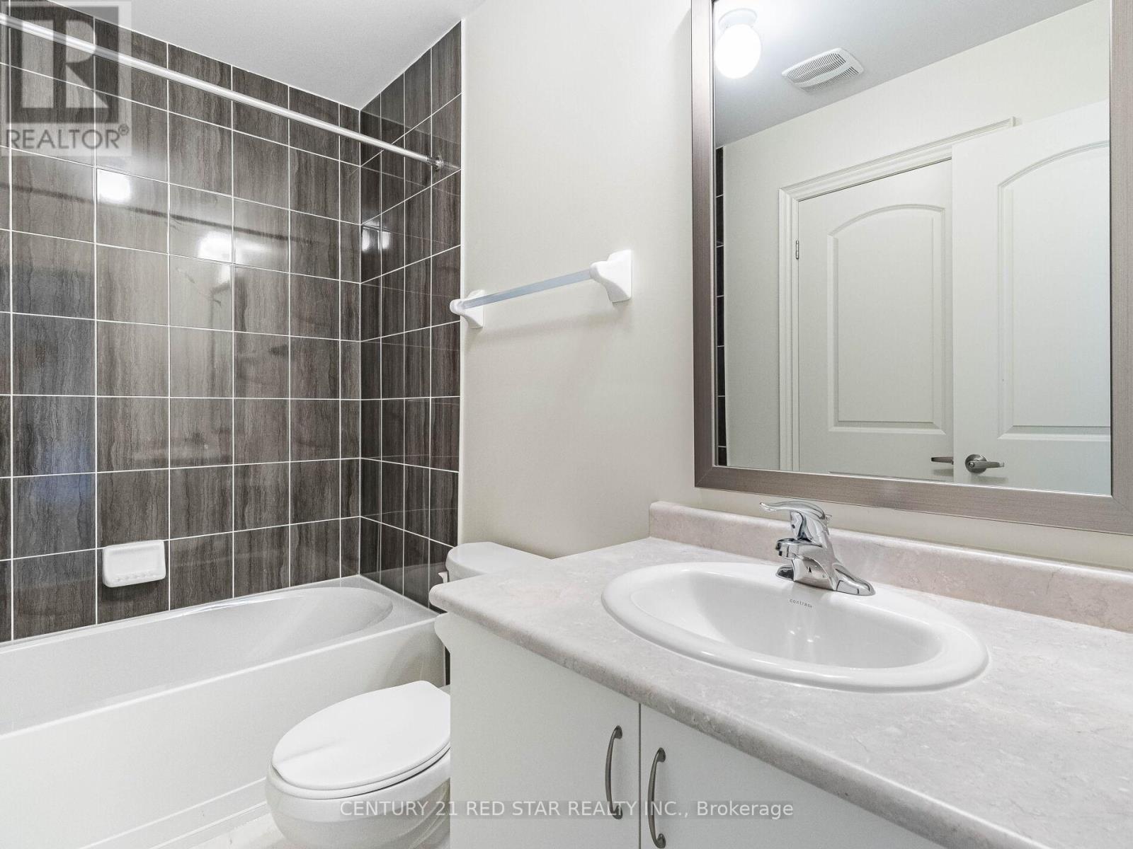 192 Farrell Road, Vaughan, Ontario  L6A 0H9 - Photo 34 - N12321713