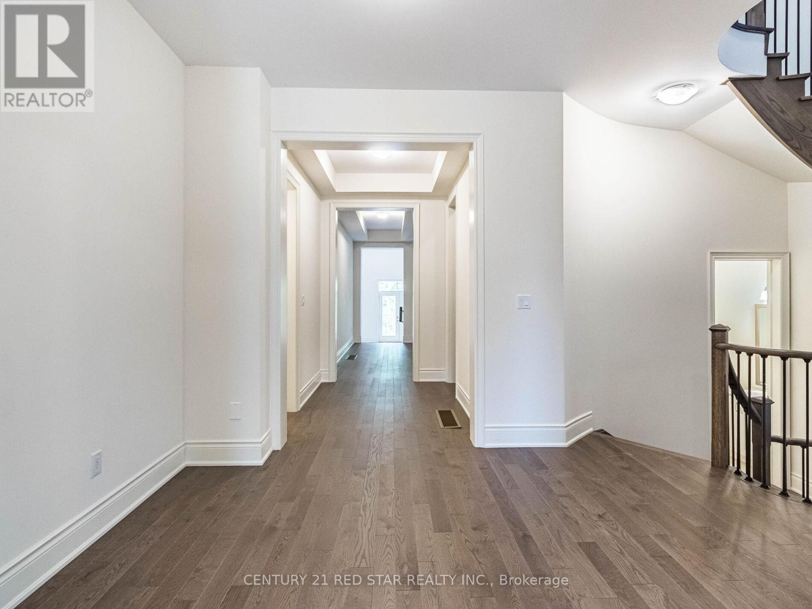 192 Farrell Road, Vaughan, Ontario  L6A 0H9 - Photo 4 - N12321713