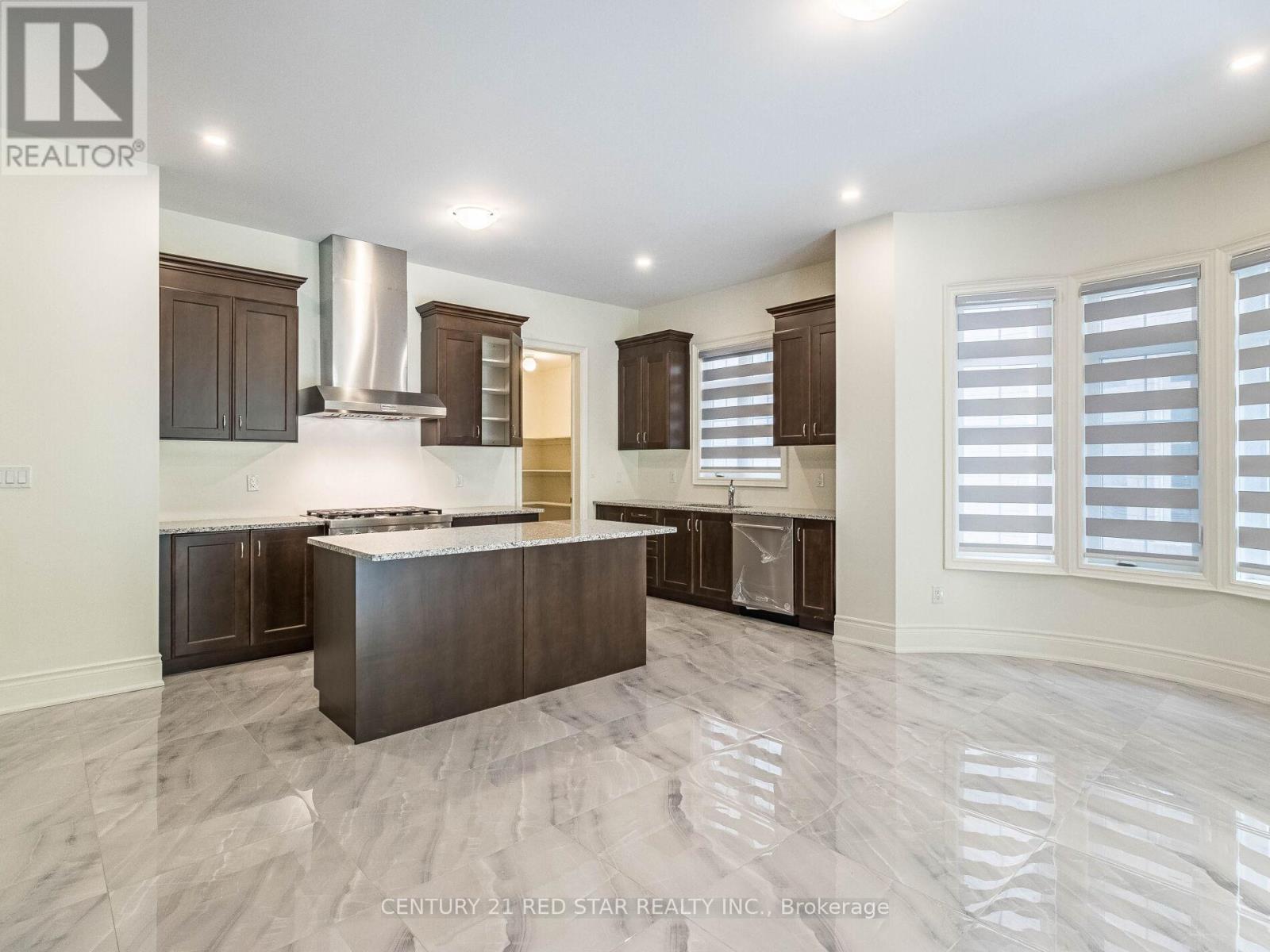 192 Farrell Road, Vaughan, Ontario  L6A 0H9 - Photo 9 - N12321713