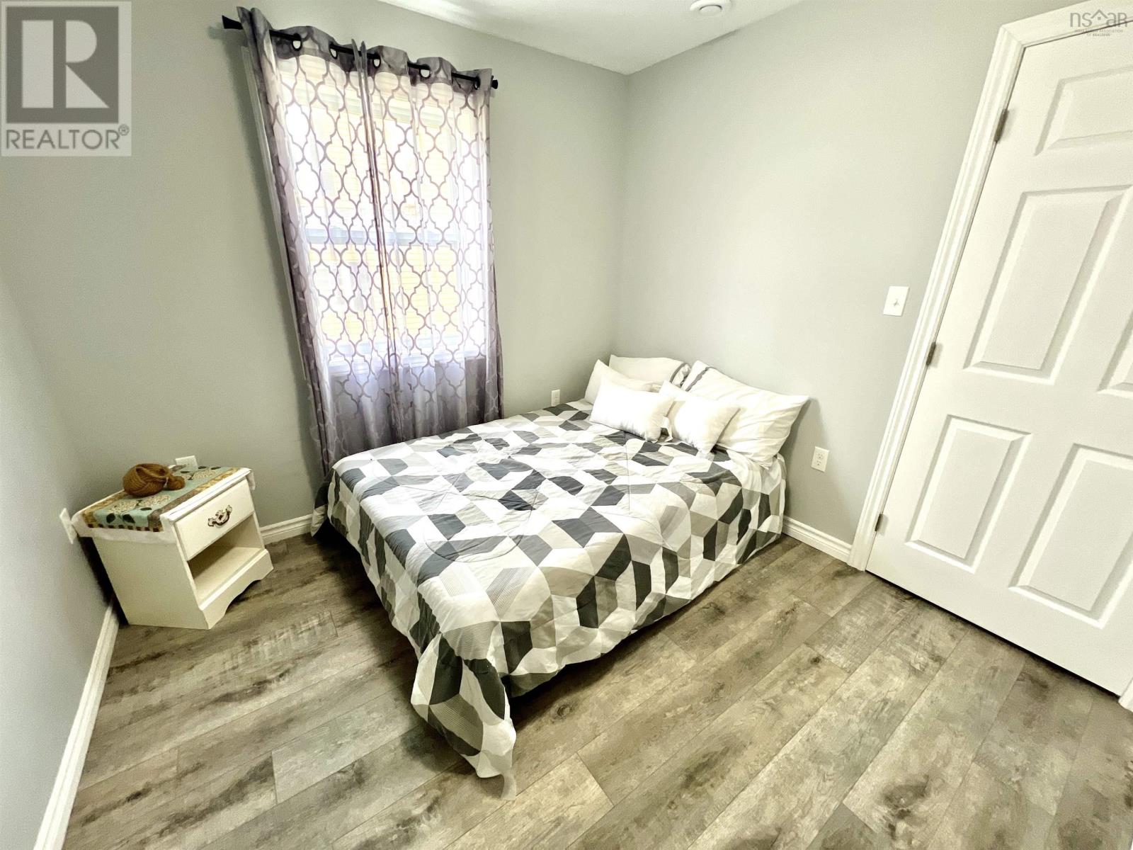 26 Tenth Street, Glace Bay, Nova Scotia  B1A 4L8 - Photo 11 - 202519465