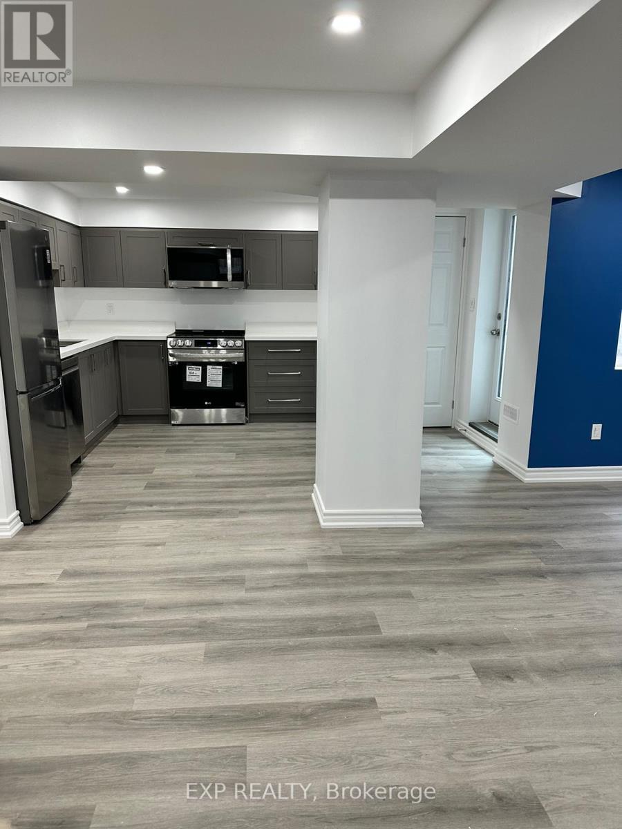 Lower - 1377 Winterbourne Drive, Oakville, Ontario  L6J 7A6 - Photo 7 - W12321688