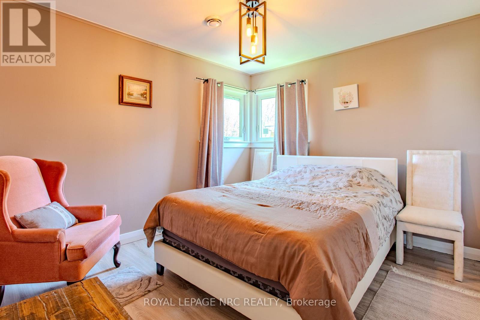 270 Cherrywood Avenue, Fort Erie, Ontario  L0S 1B0 - Photo 19 - X12321747