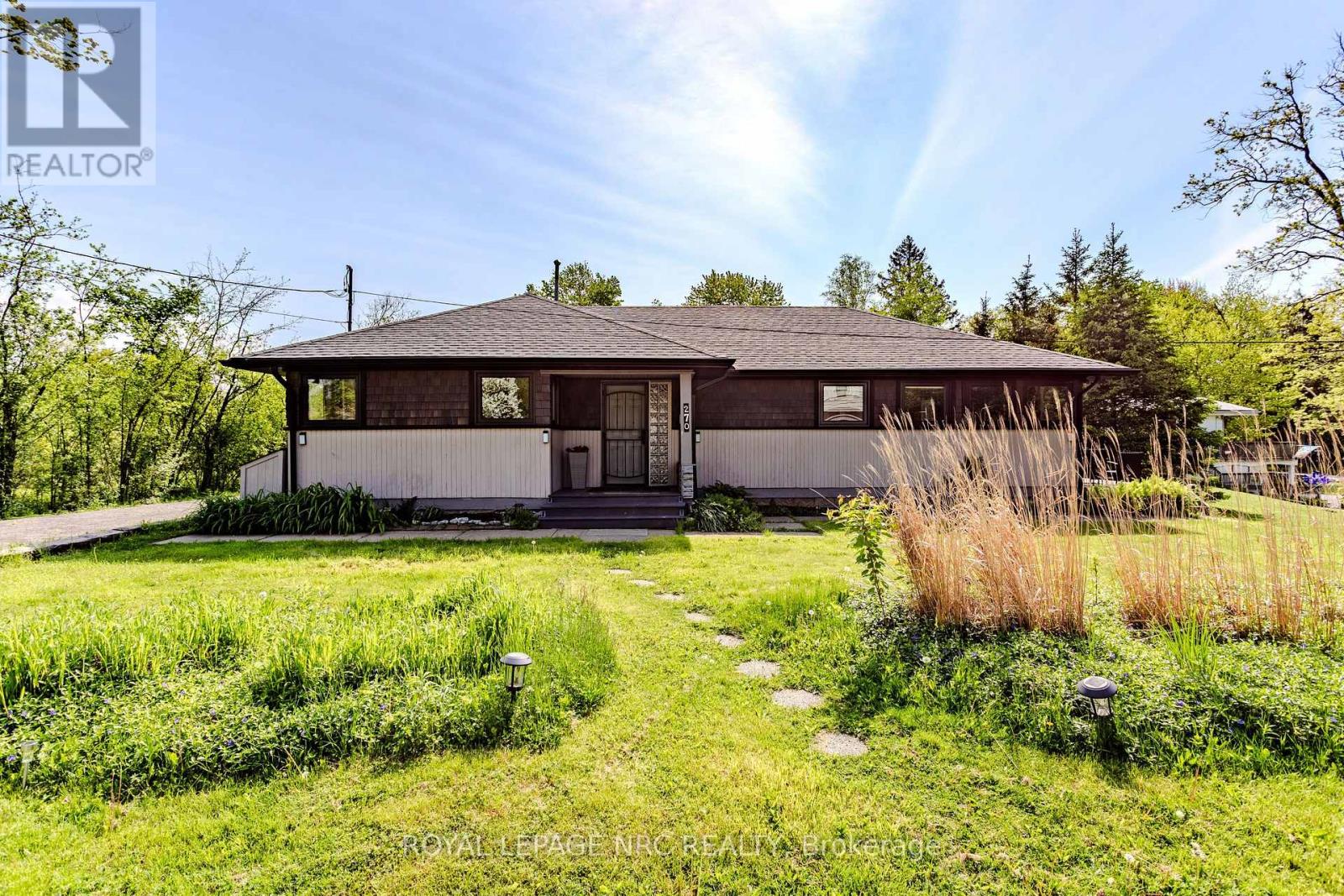 270 Cherrywood Avenue, Fort Erie, Ontario  L0S 1B0 - Photo 2 - X12321747