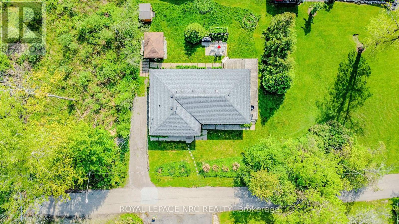 270 Cherrywood Avenue, Fort Erie, Ontario  L0S 1B0 - Photo 28 - X12321747