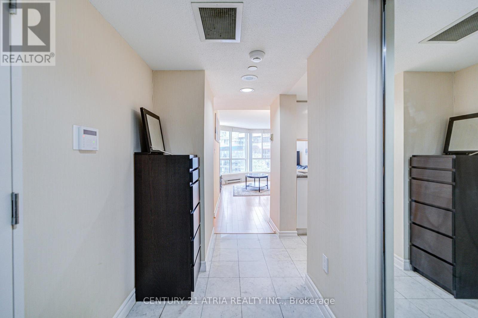 401 - 38 Elm Street, Toronto, Ontario  M5G 2K5 - Photo 13 - C12321734