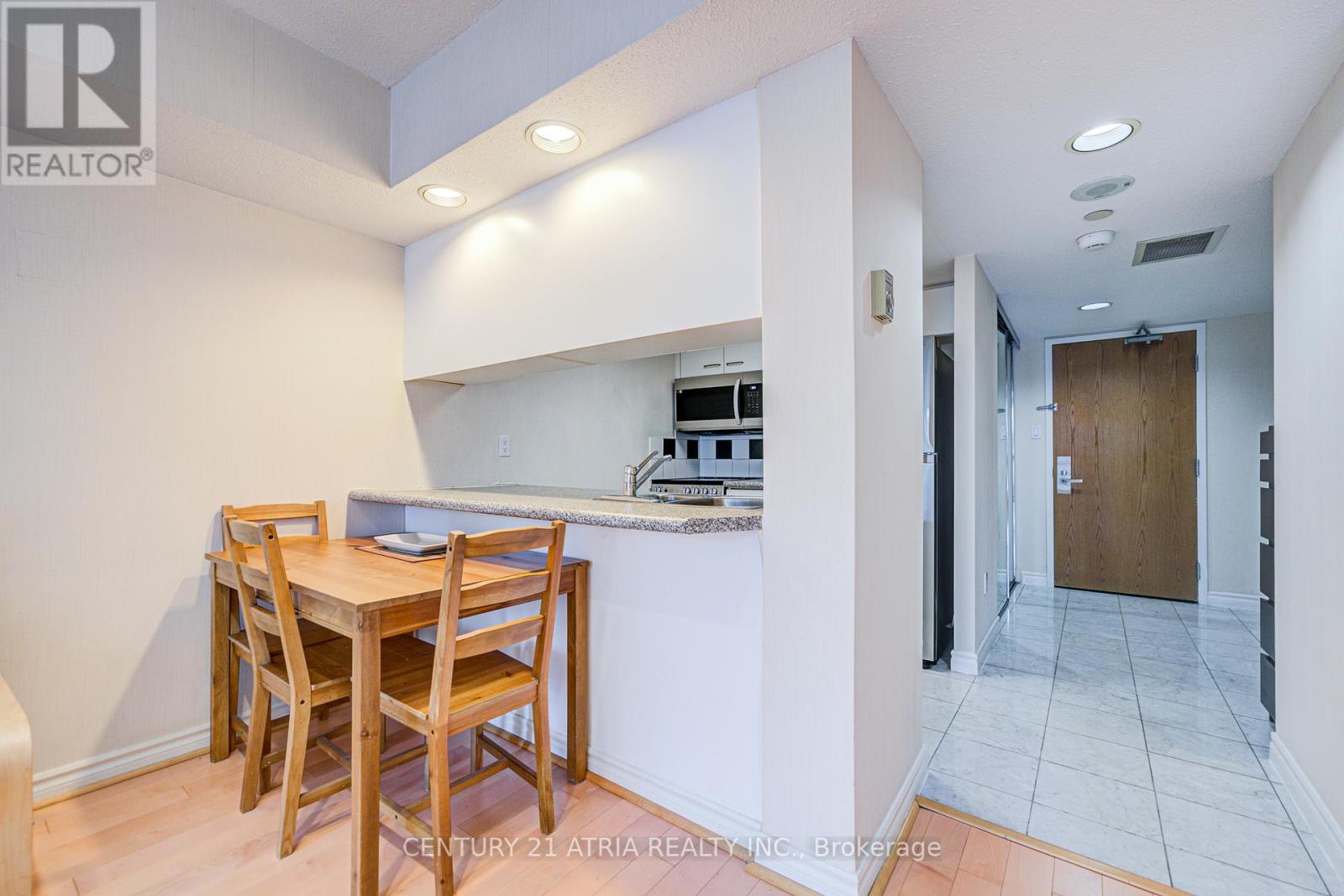 401 - 38 Elm Street, Toronto, Ontario  M5G 2K5 - Photo 19 - C12321734