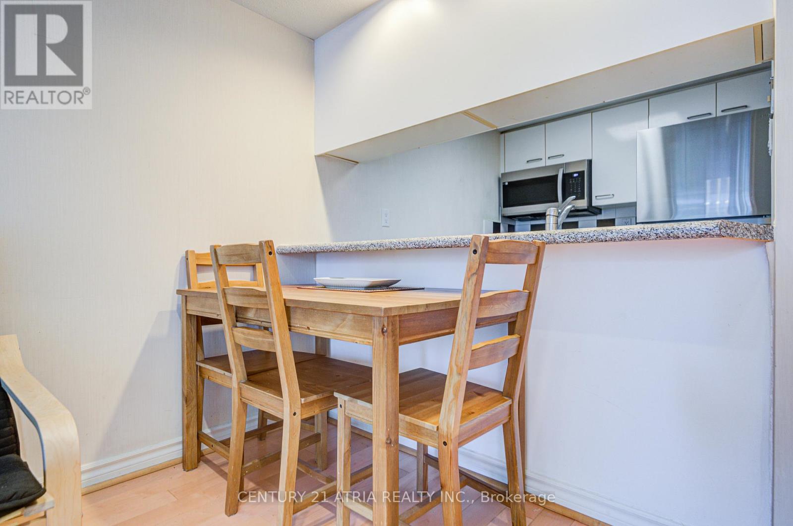 401 - 38 Elm Street, Toronto, Ontario  M5G 2K5 - Photo 22 - C12321734
