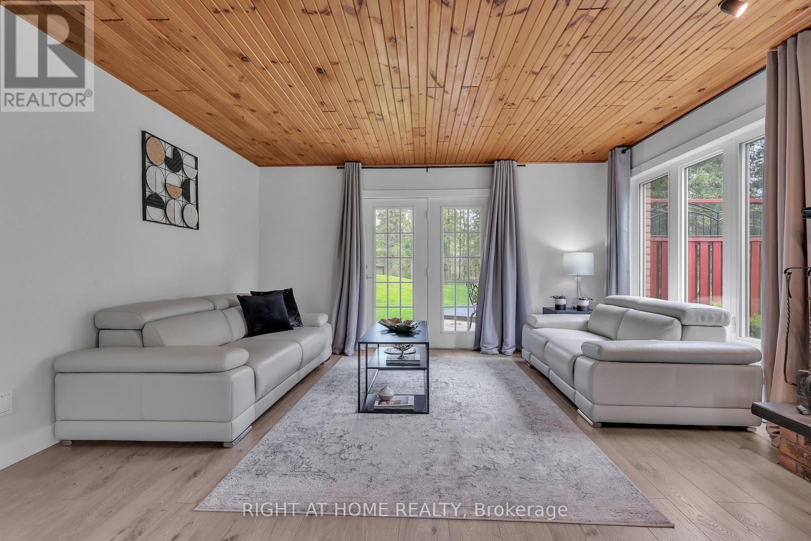 119 Sturgeon Glen Road, Kawartha Lakes, Ontario  K0M 1N0 - Photo 23 - X12100739