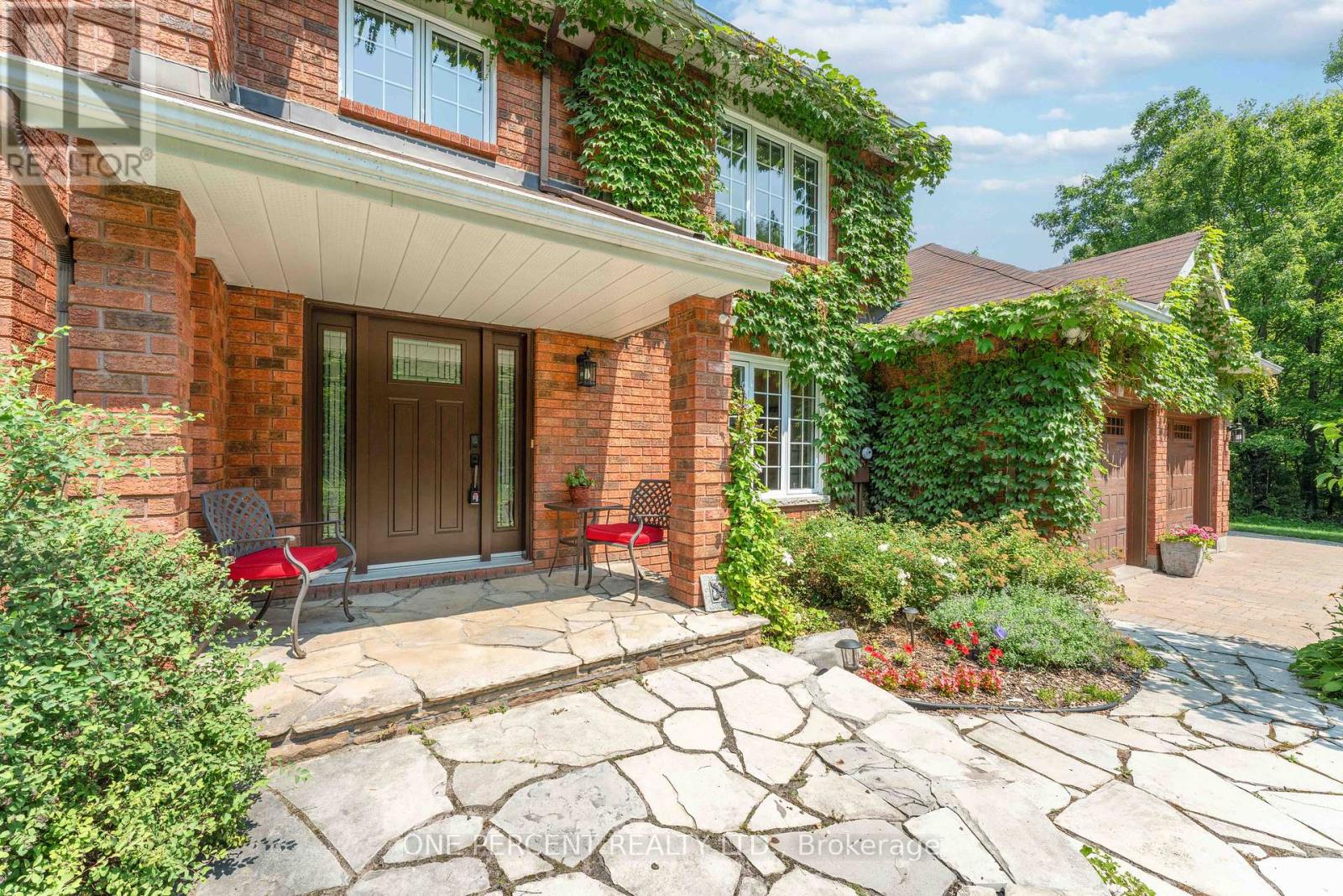 Property at 100 JOHN ASELFORD DRIVE image 2