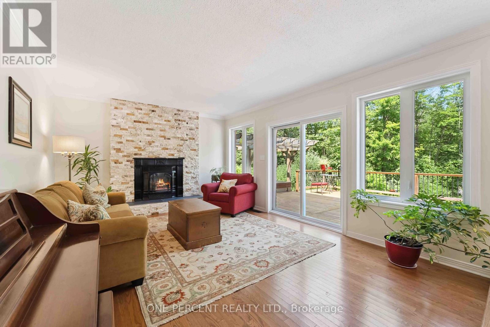 Property at 100 JOHN ASELFORD DRIVE image 5