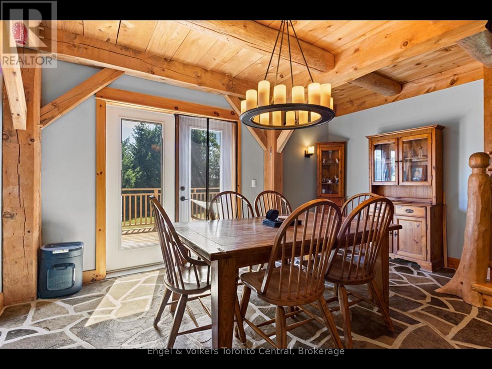 210 Eagle Crescent, Grey Highlands, Ontario  N0C 1M0 - Photo 10 - X12321768