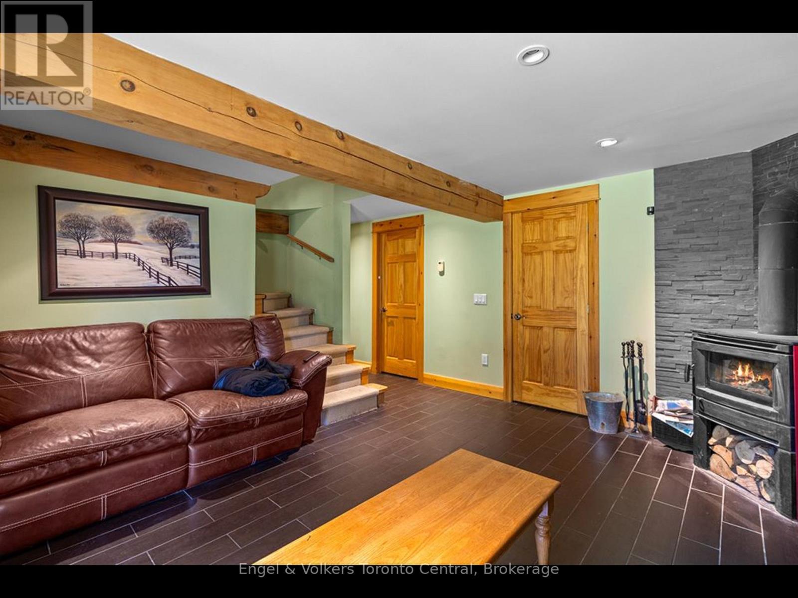 210 Eagle Crescent, Grey Highlands, Ontario  N0C 1M0 - Photo 18 - X12321768