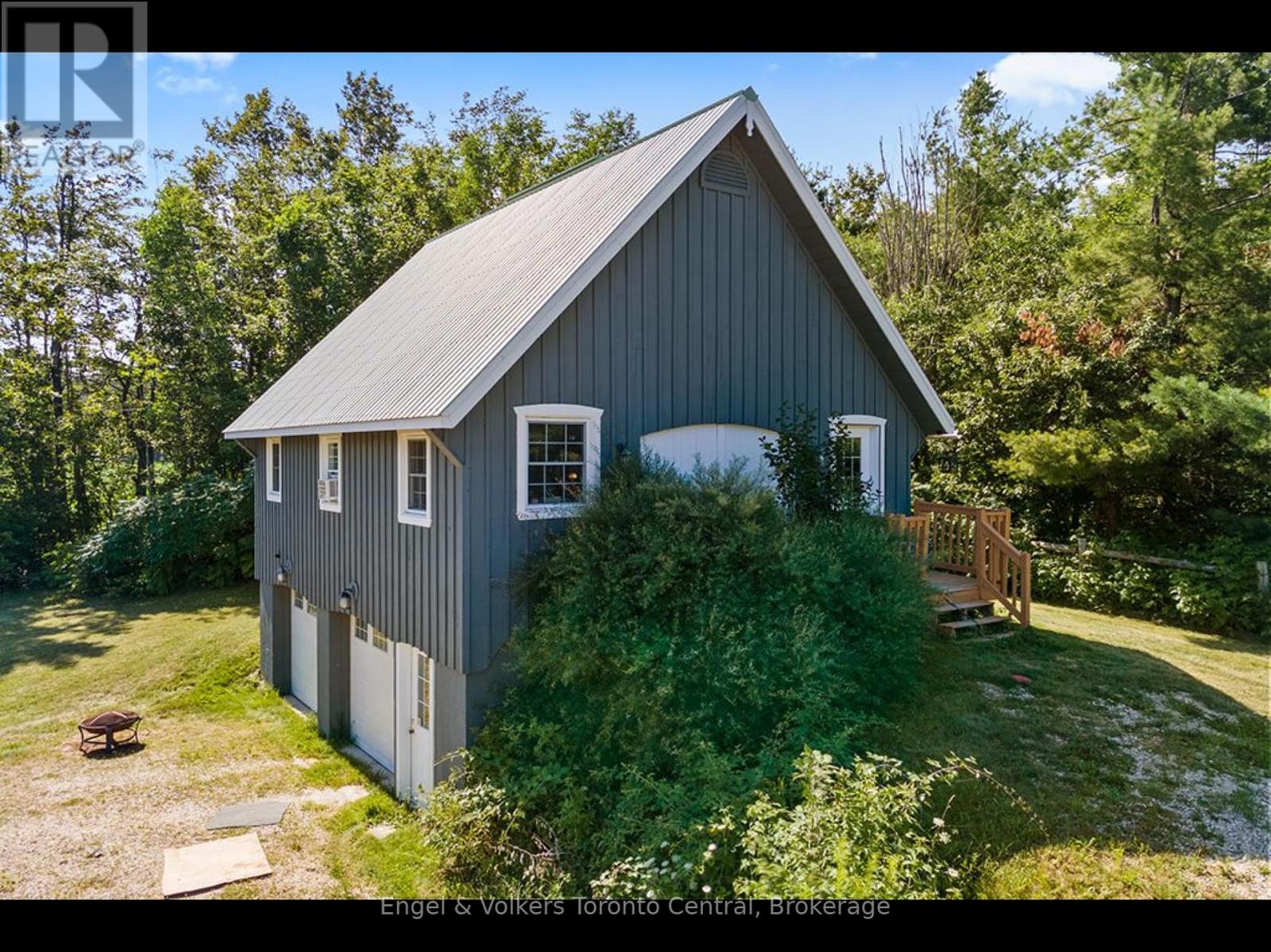 210 Eagle Crescent, Grey Highlands, Ontario  N0C 1M0 - Photo 25 - X12321768