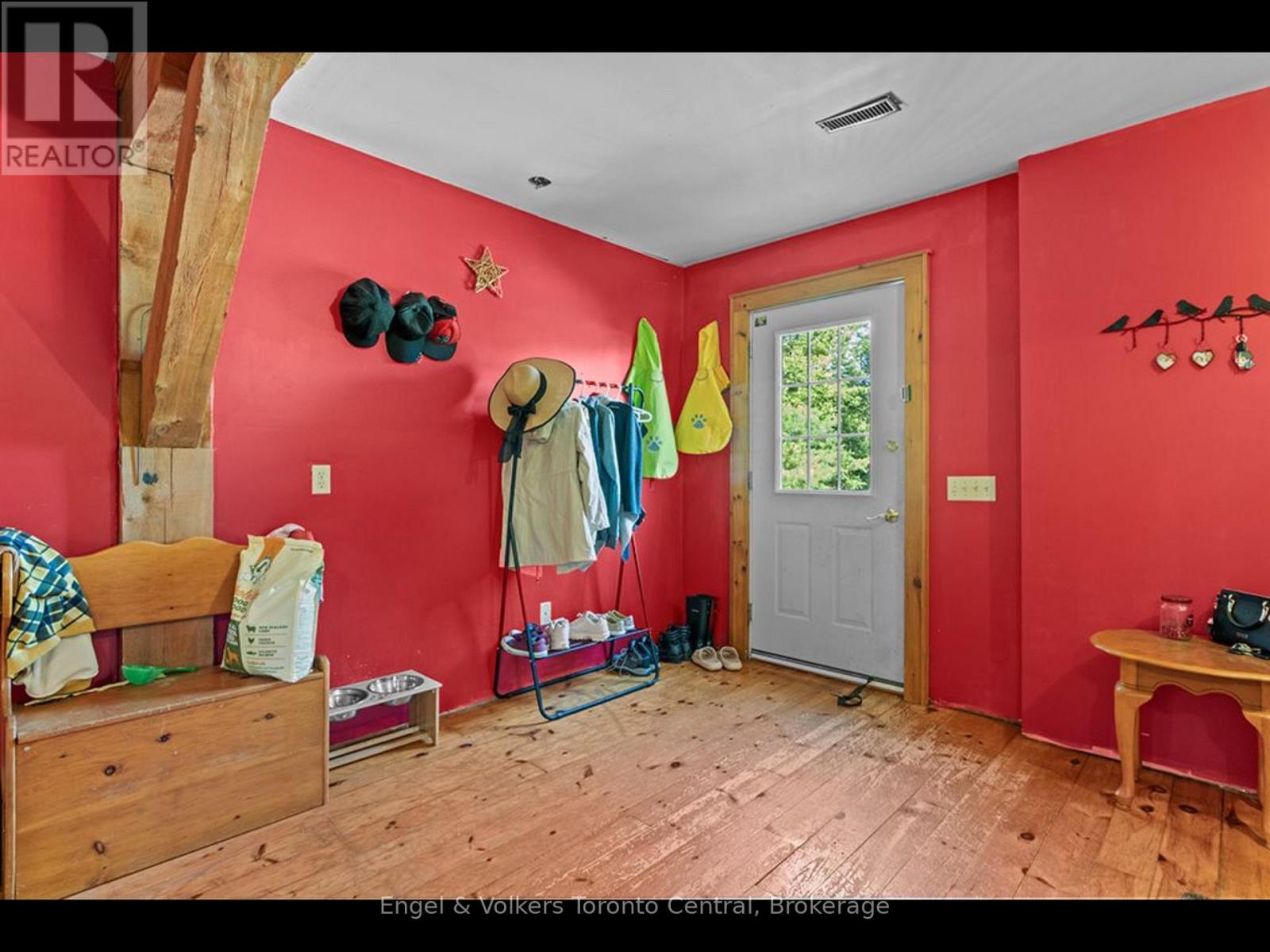 210 Eagle Crescent, Grey Highlands, Ontario  N0C 1M0 - Photo 26 - X12321768