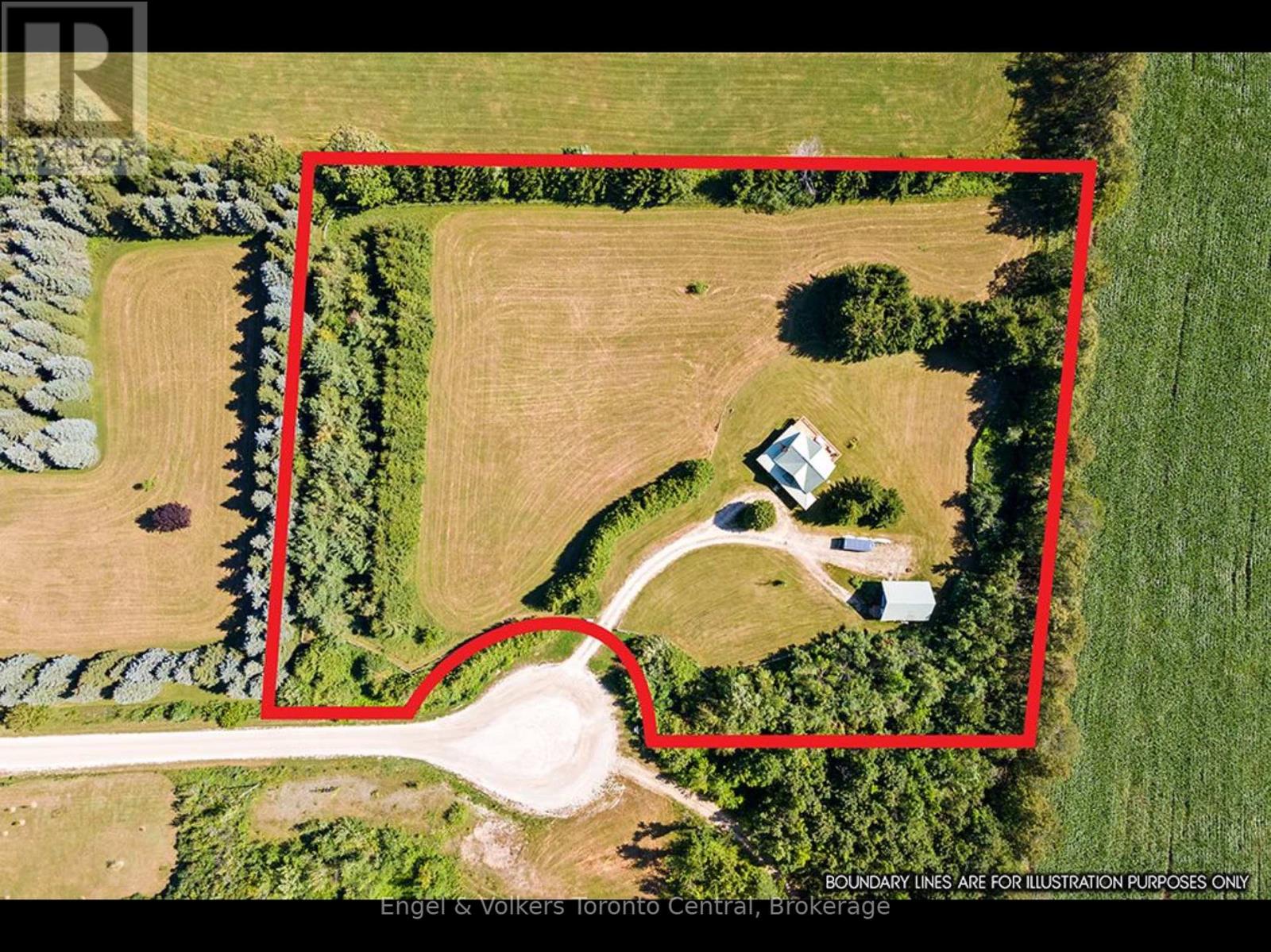 210 Eagle Crescent, Grey Highlands, Ontario  N0C 1M0 - Photo 35 - X12321768