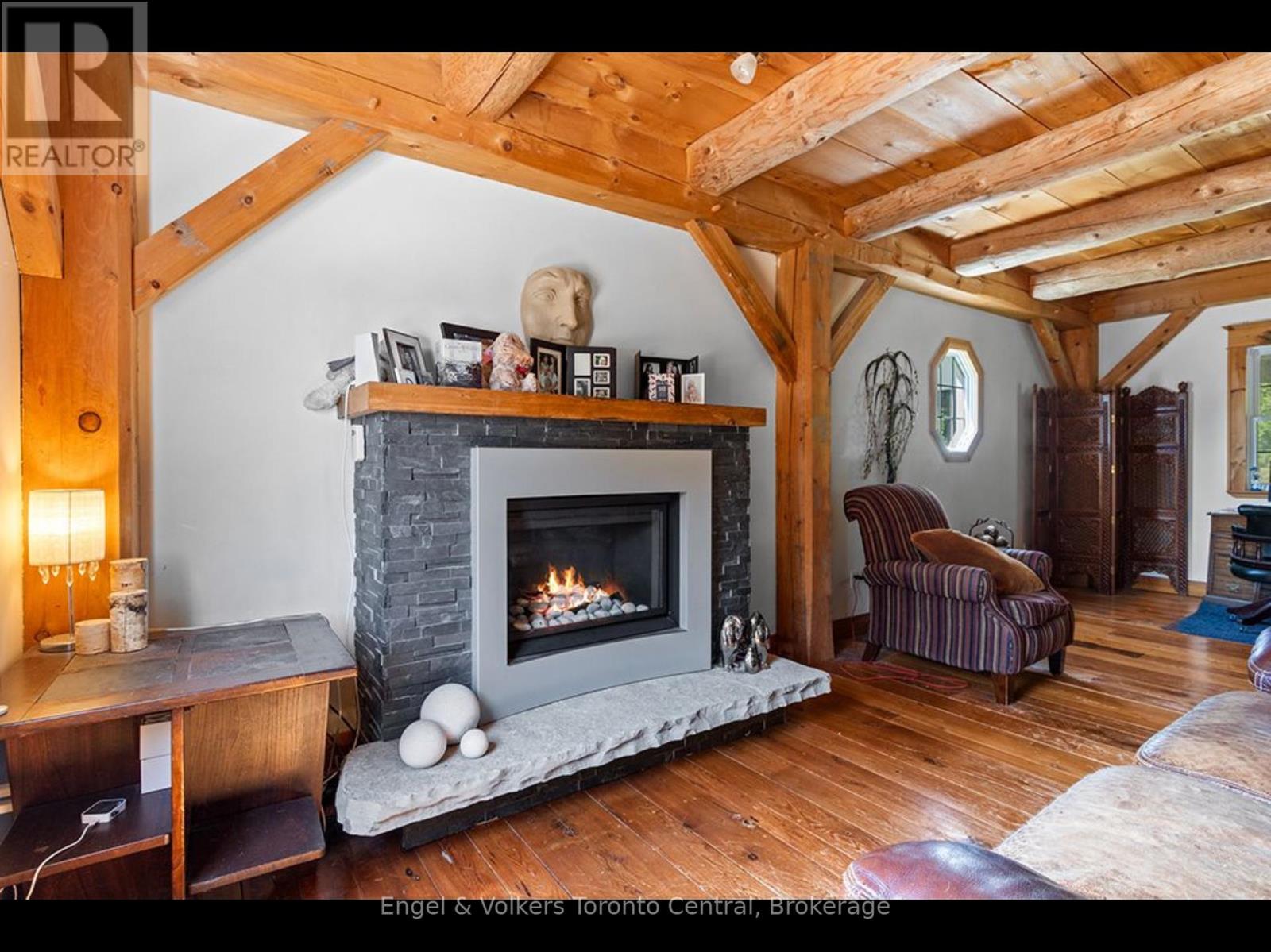 210 Eagle Crescent, Grey Highlands, Ontario  N0C 1M0 - Photo 7 - X12321768