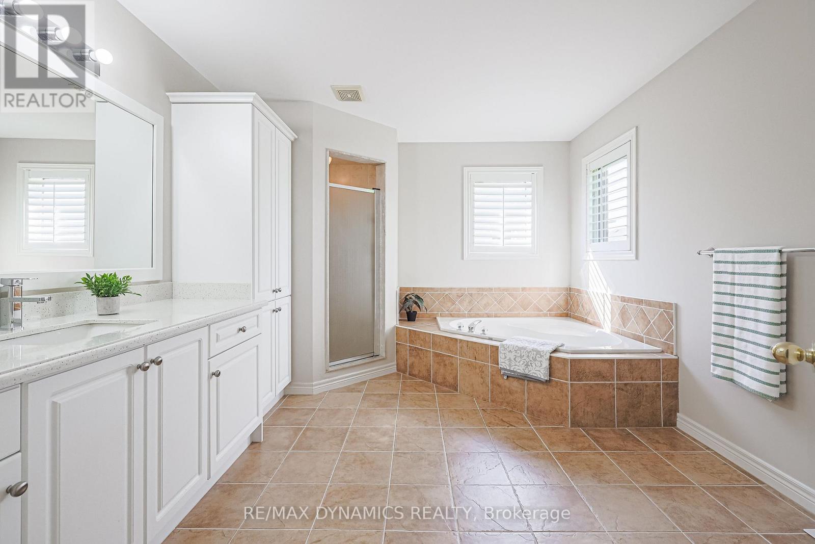 2381 Grand Oak Trail, Oakville, Ontario  L6M 4V4 - Photo 27 - W12307125