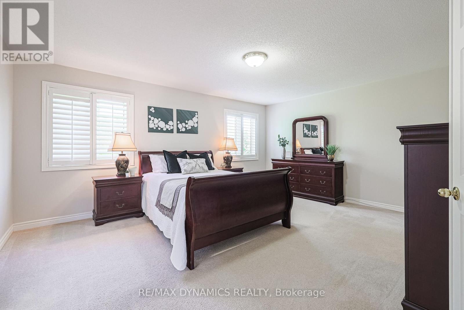 2381 Grand Oak Trail, Oakville, Ontario  L6M 4V4 - Photo 24 - W12307125