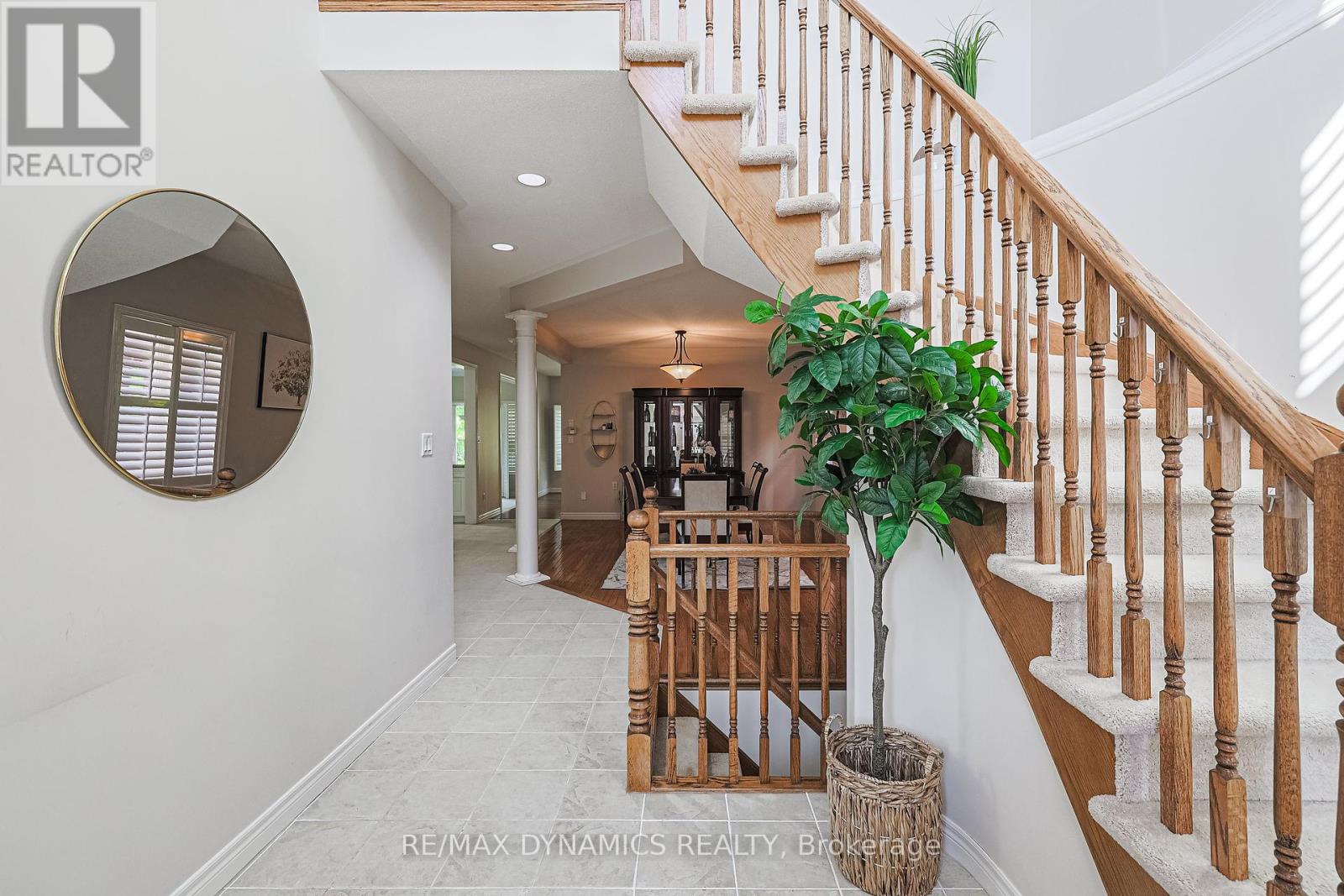 2381 Grand Oak Trail, Oakville, Ontario  L6M 4V4 - Photo 3 - W12307125