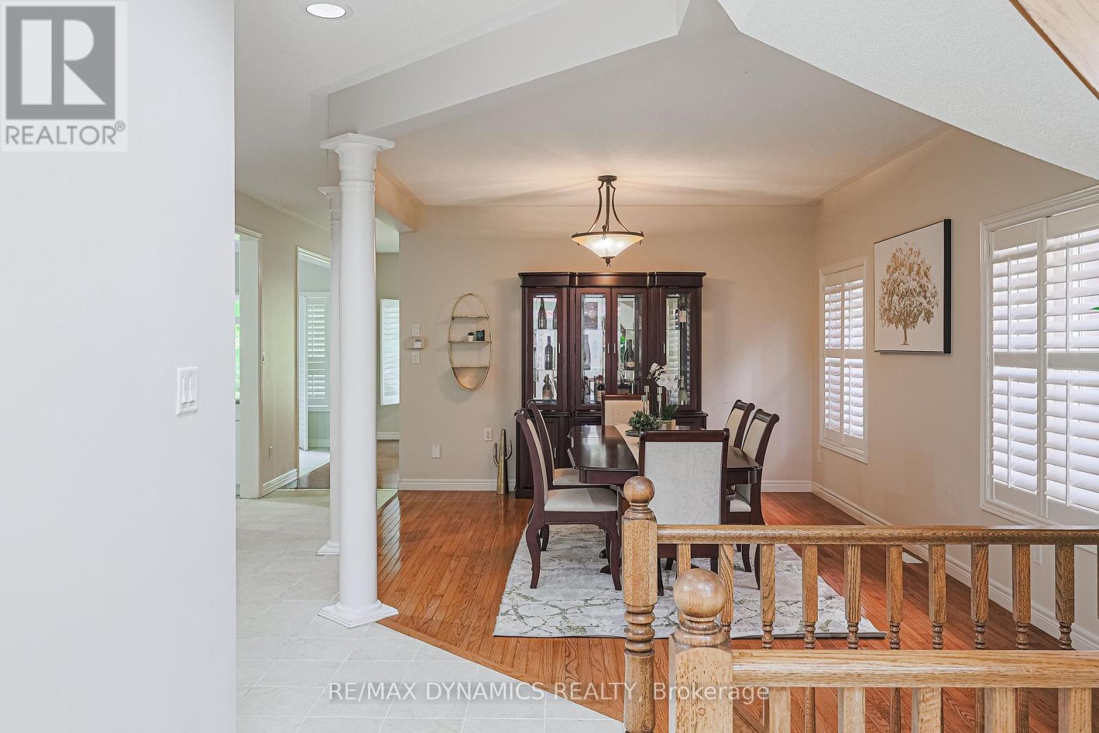 2381 Grand Oak Trail, Oakville, Ontario  L6M 4V4 - Photo 4 - W12307125