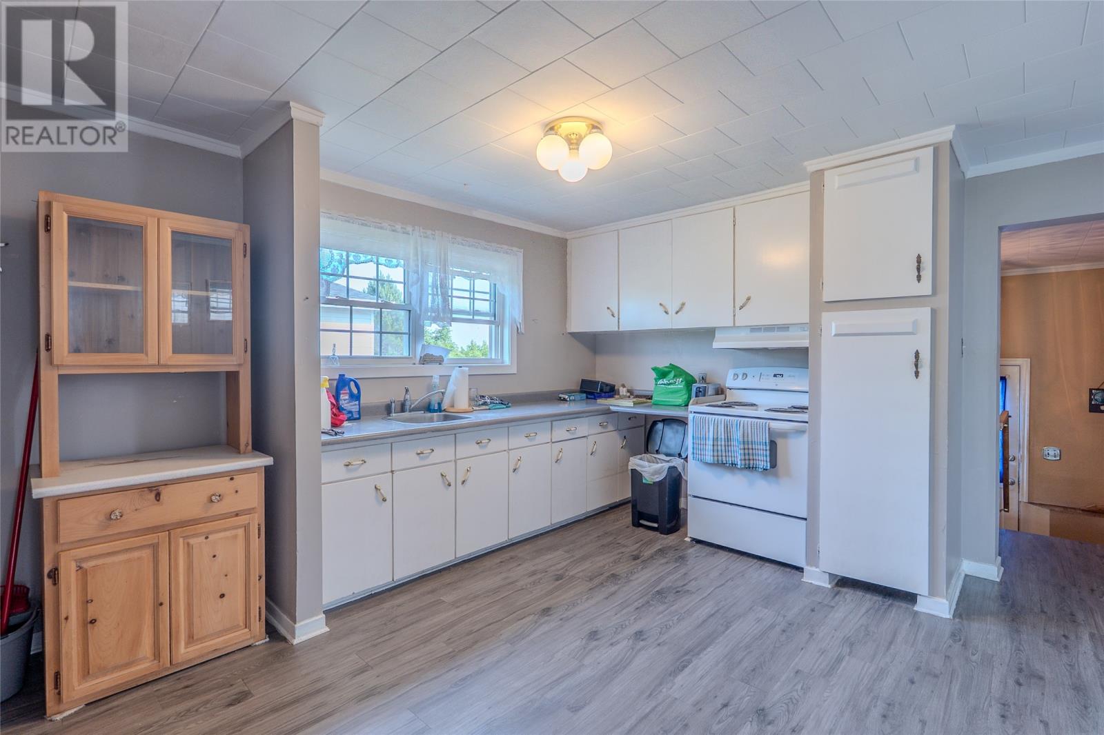 Property at 141 Groves Road image 5