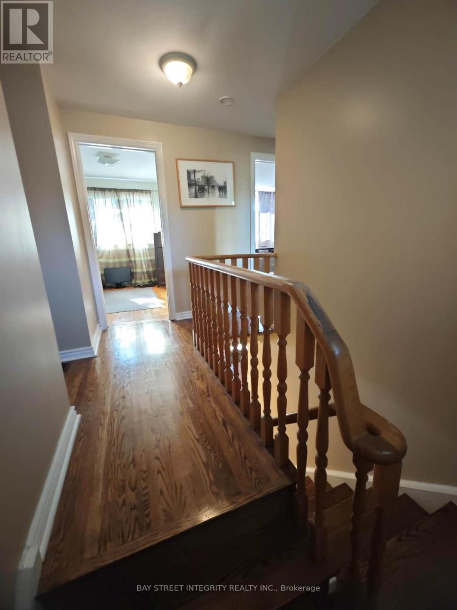 40 Deerford Road, Toronto, Ontario  M2J 3J4 - Photo 10 - C12321754