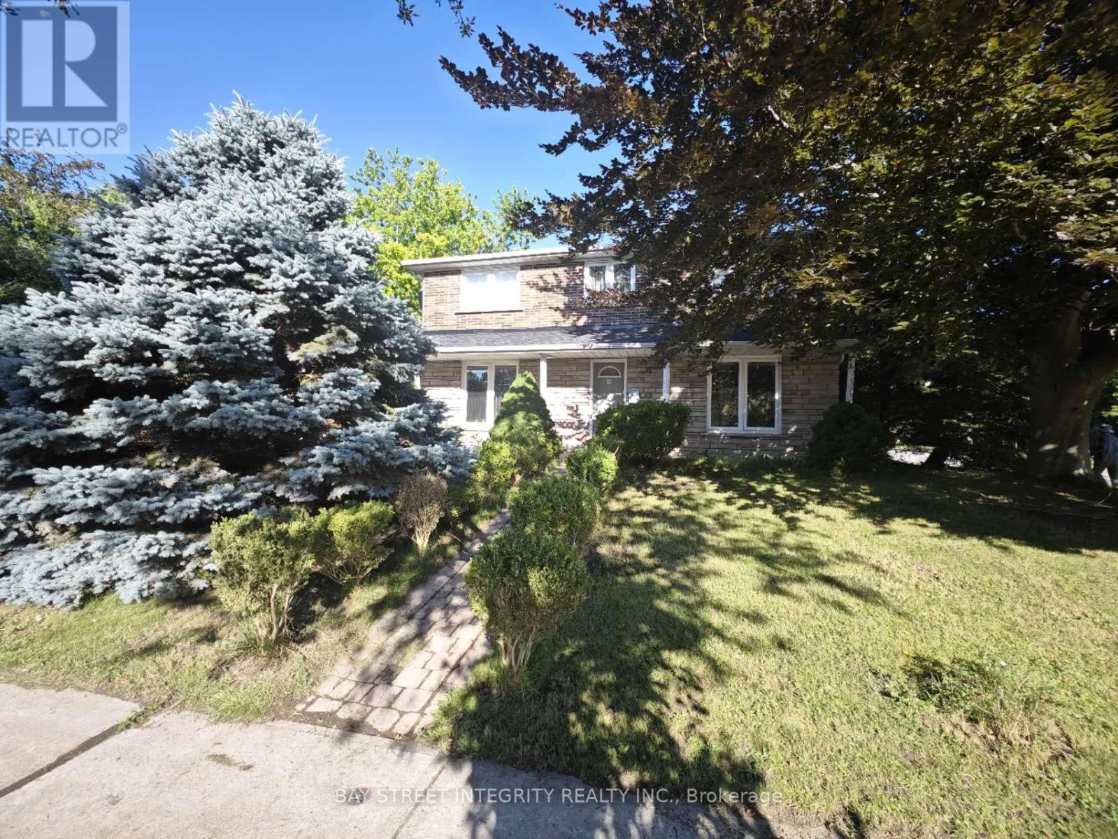 40 Deerford Road, Toronto, Ontario  M2J 3J4 - Photo 2 - C12321754
