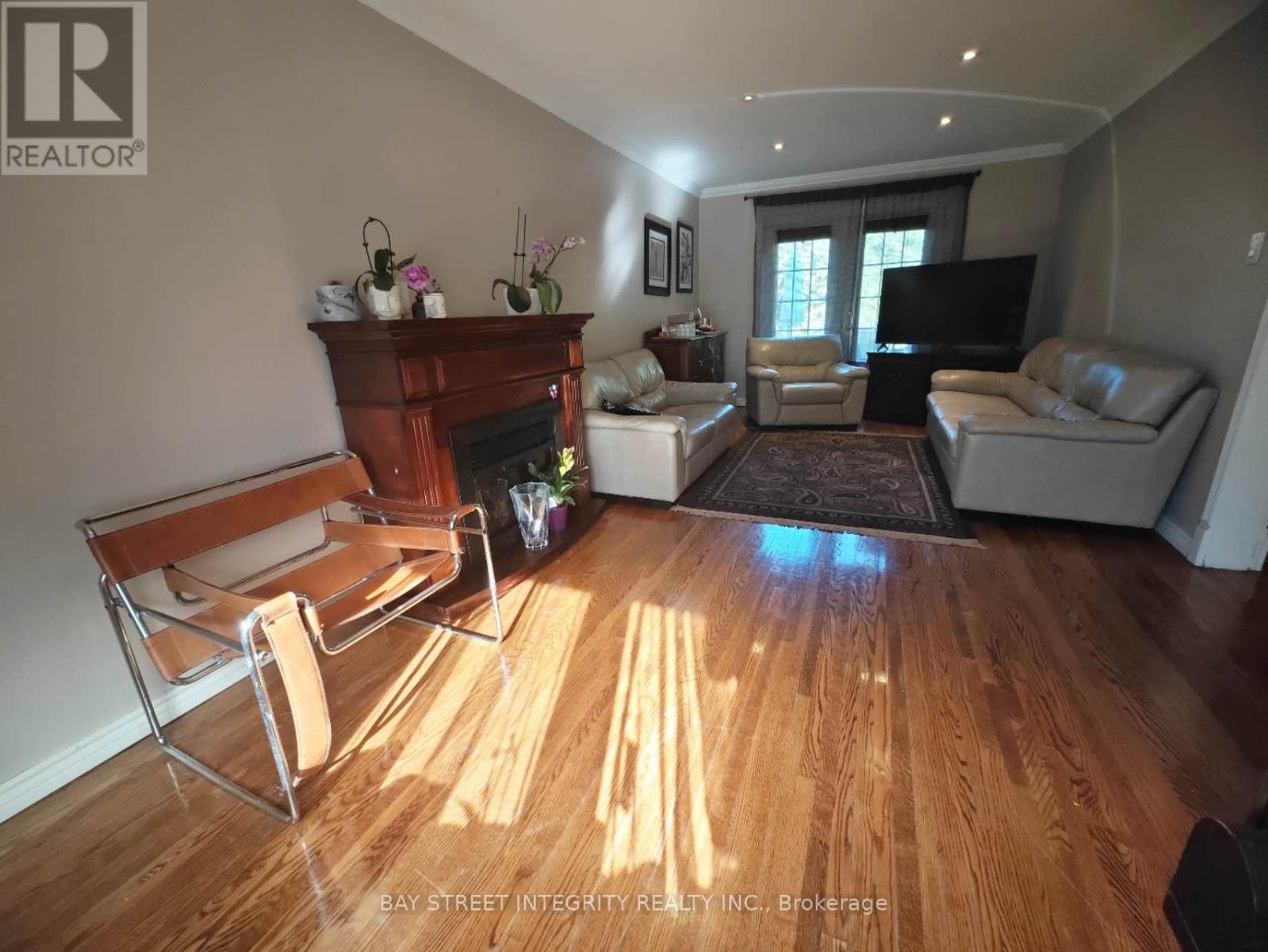 40 Deerford Road, Toronto, Ontario  M2J 3J4 - Photo 6 - C12321754