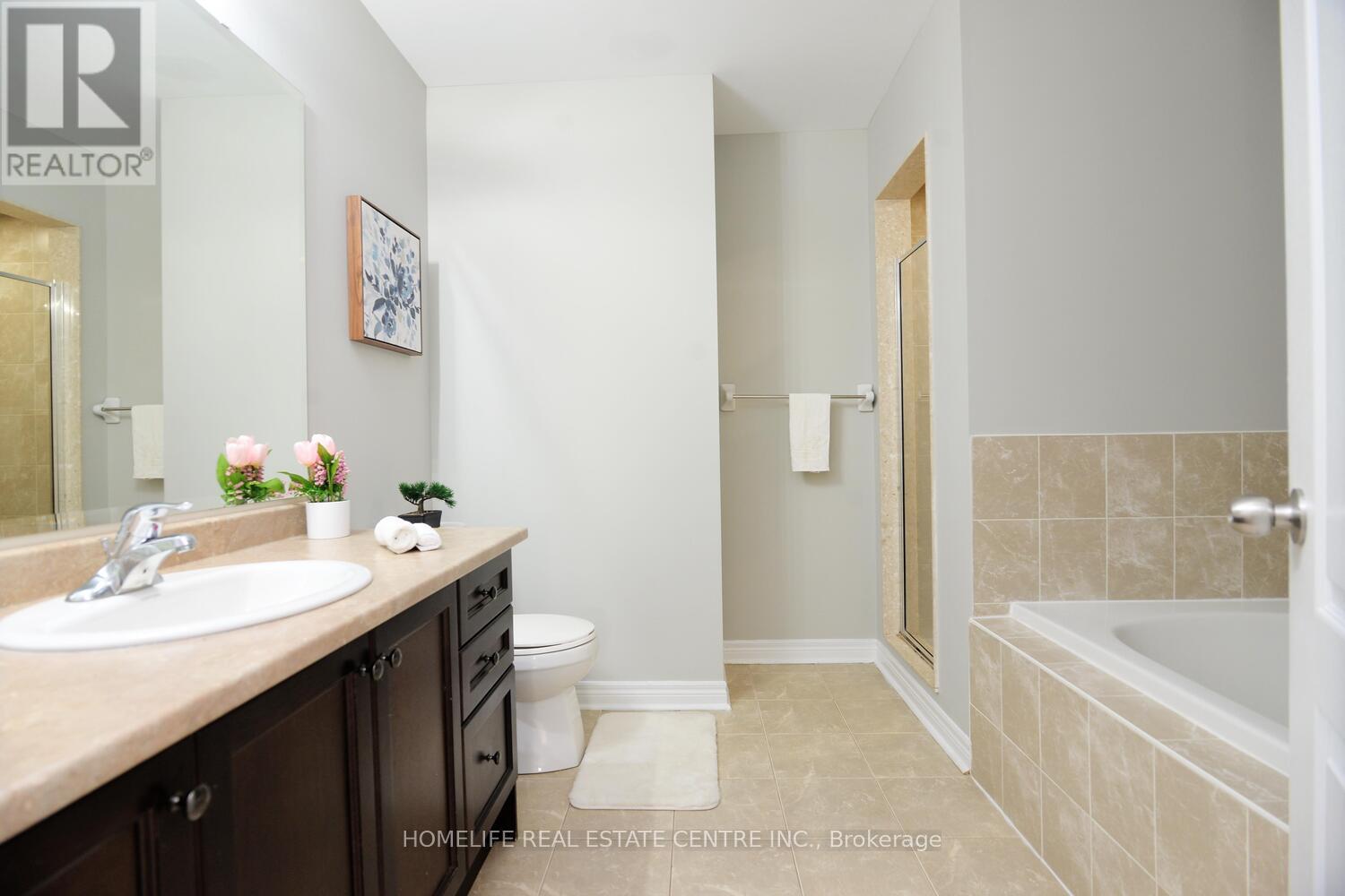 71 Villadowns Trail, Brampton, Ontario  L6R 3Y8 - Photo 28 - W12321786