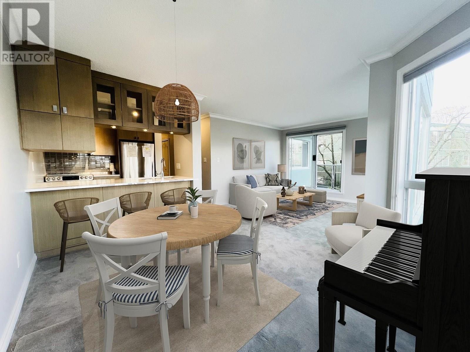 Listing Picture 6 of 28 : 302 1508 MARINER WALK, Vancouver / 溫哥華 - 魯藝地產 Yvonne Lu Group - MLS Medallion Club Member