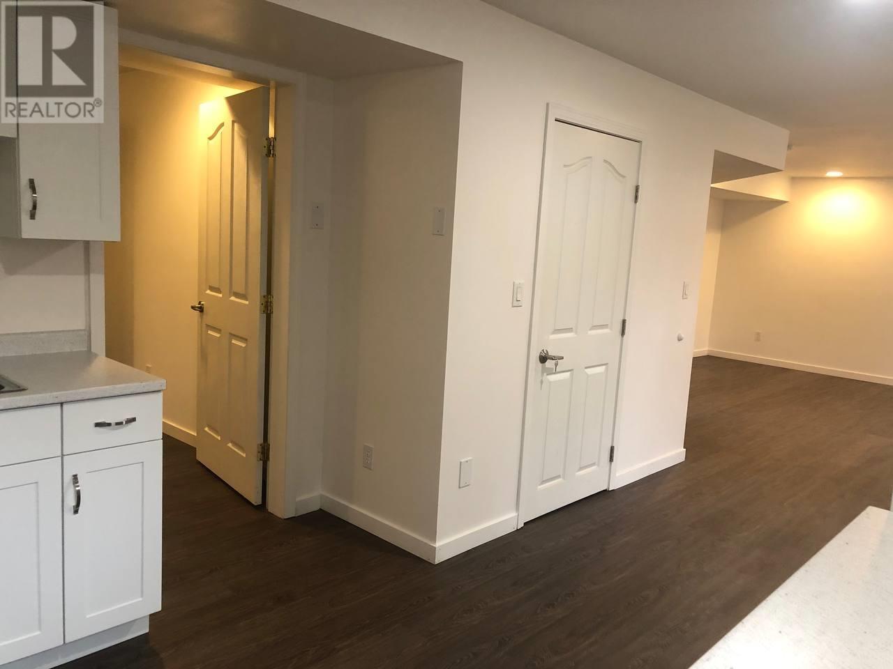 Basement 3320 Rosalie Court, Coquitlam, British Columbia  V3E 2Z8 - Photo 8 - R3033099