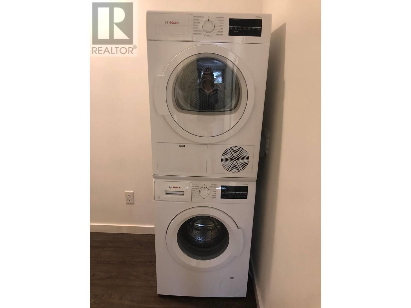 Basement 3320 Rosalie Court, Coquitlam, British Columbia  V3E 2Z8 - Photo 12 - R3033099