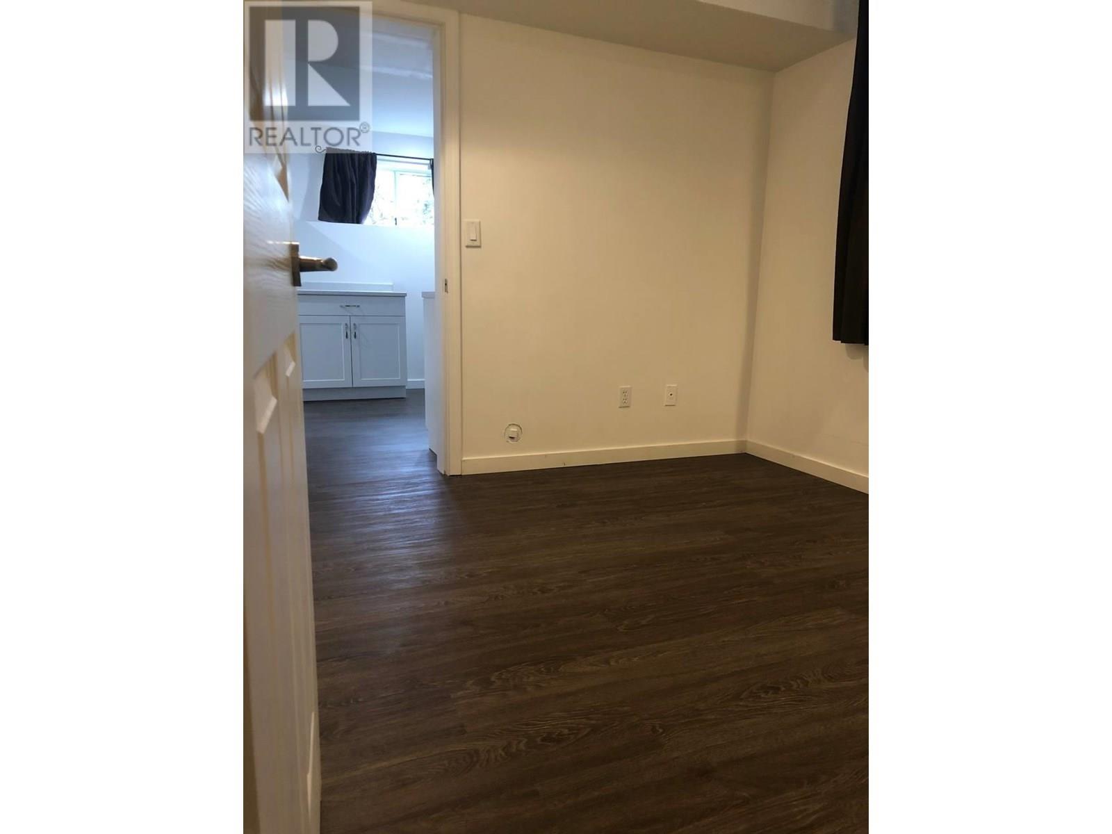 Basement 3320 Rosalie Court, Coquitlam, British Columbia  V3E 2Z8 - Photo 9 - R3033099