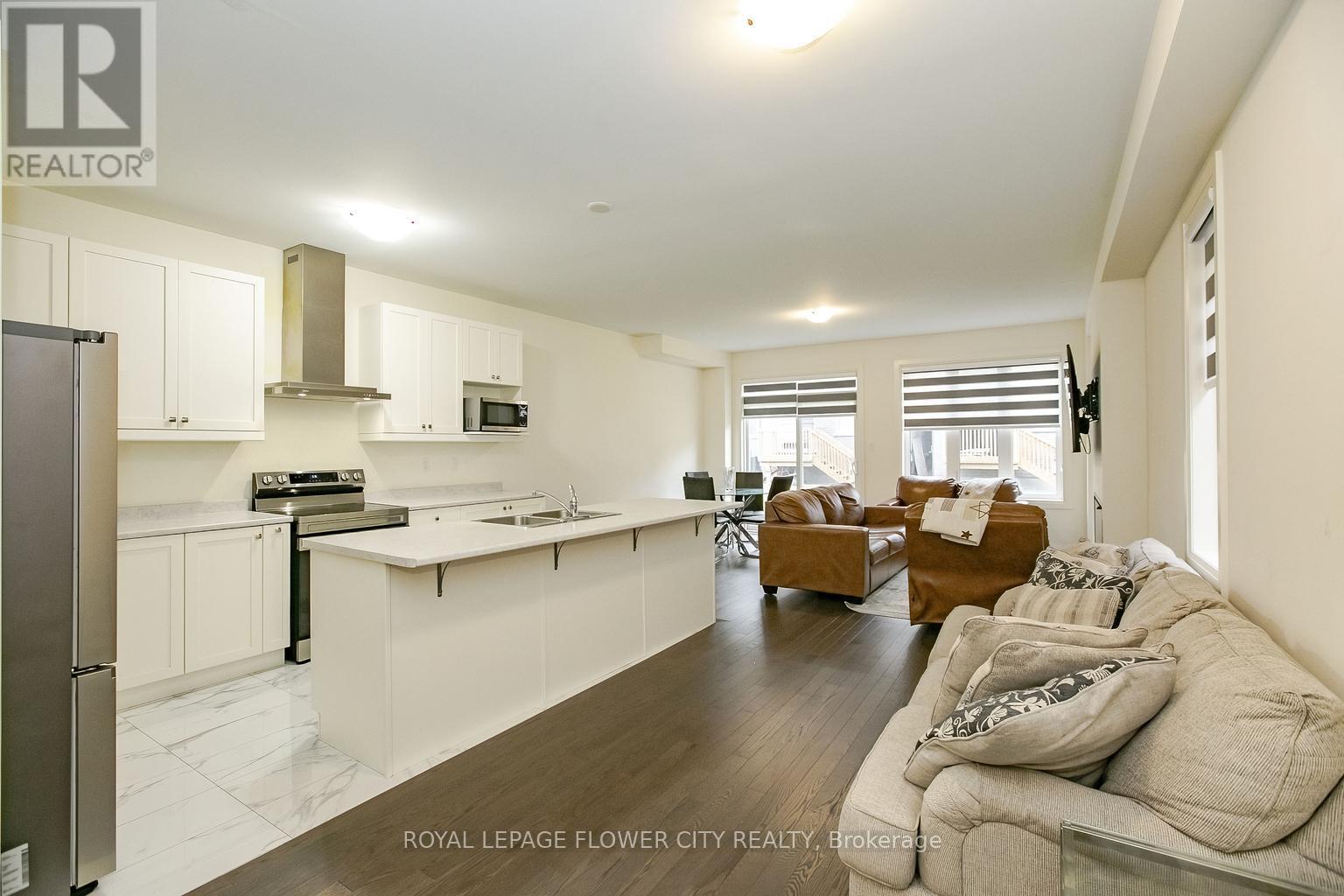 114 Adventura Road, Brampton, Ontario  L7A 5A7 - Photo 11 - W12321849