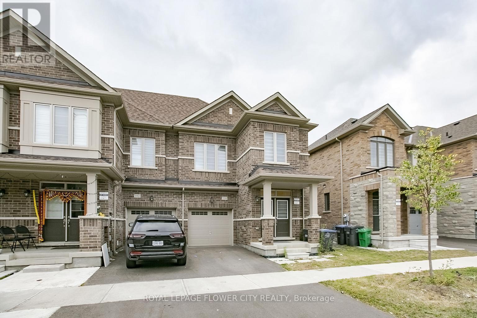 114 Adventura Road, Brampton, Ontario  L7A 5A7 - Photo 2 - W12321849