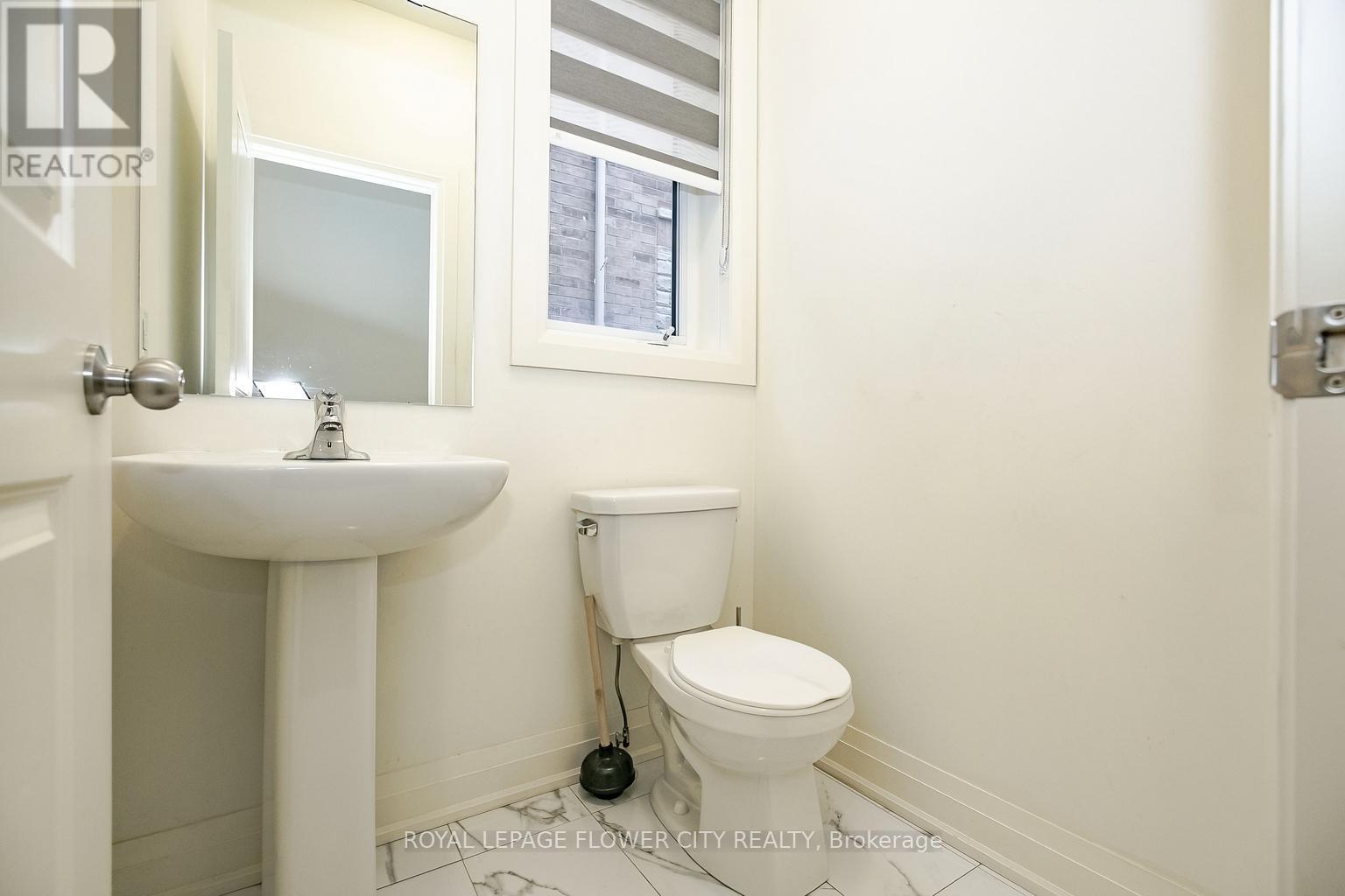 114 Adventura Road, Brampton, Ontario  L7A 5A7 - Photo 24 - W12321849