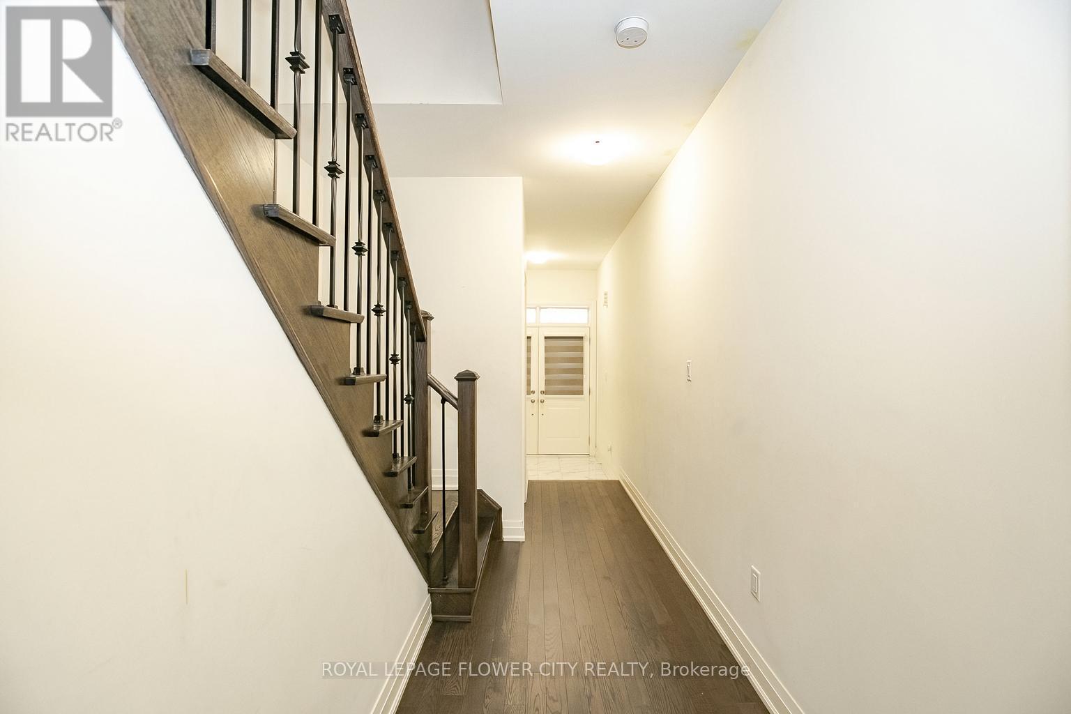 114 Adventura Road, Brampton, Ontario  L7A 5A7 - Photo 9 - W12321849
