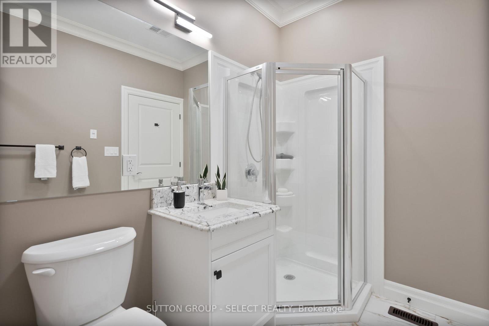 3833 Campbell Street N, London South (South V), Ontario  N6P 0J7 - Photo 12 - X12321856