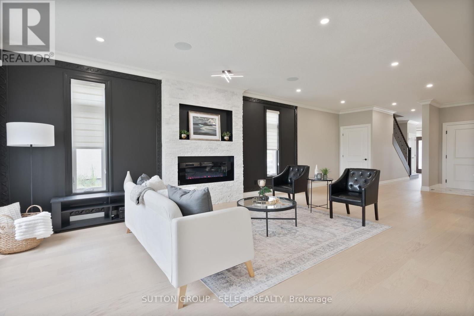 3833 Campbell Street N, London South (South V), Ontario  N6P 0J7 - Photo 4 - X12321856