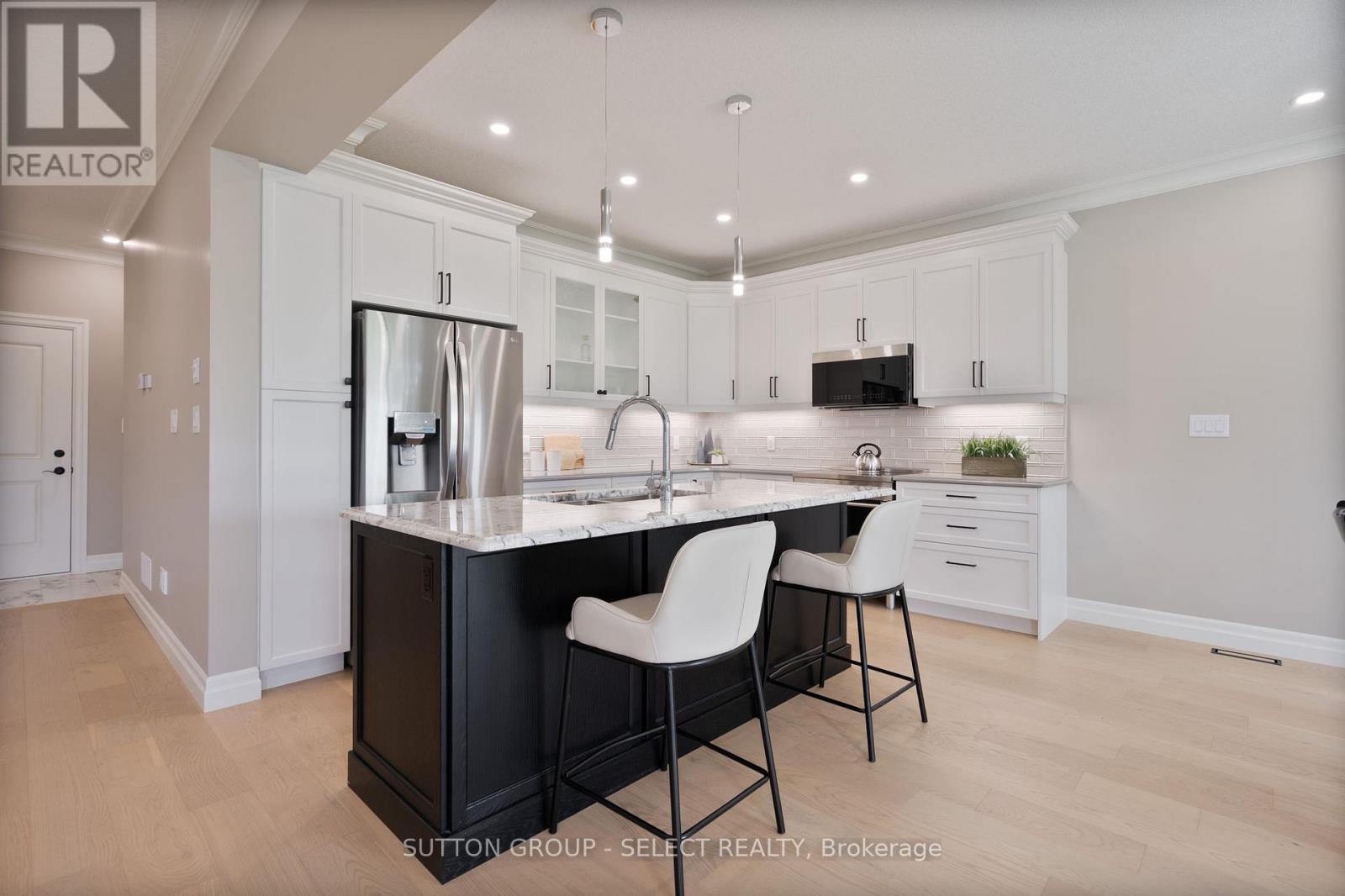 3833 Campbell Street N, London South (South V), Ontario  N6P 0J7 - Photo 7 - X12321856