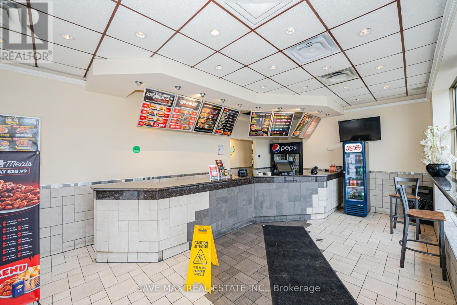 535 Upper Wellington Street, Hamilton, Ontario  L9A 3P7 - Photo 10 - X12320658